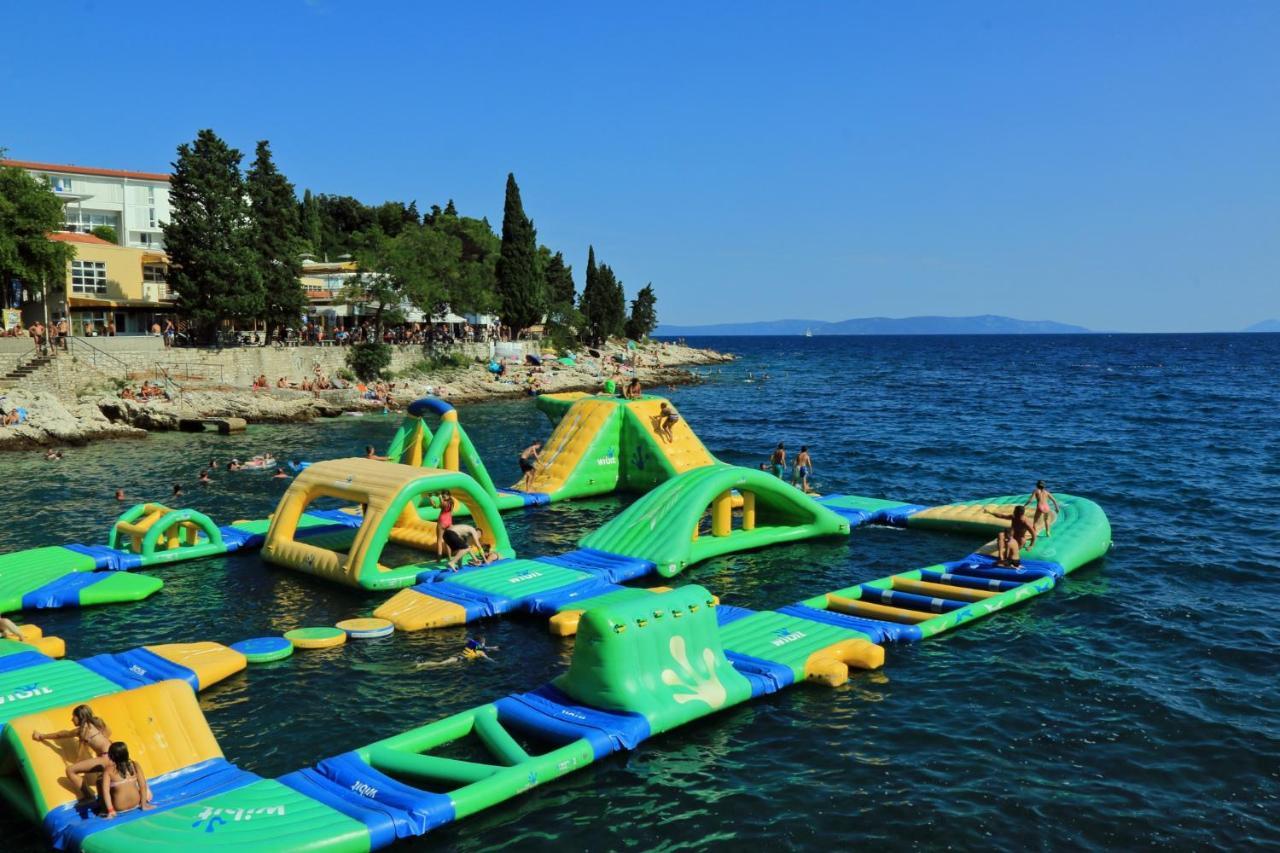 Apartments With A Parking Space Rabac, Labin - 7429 المظهر الخارجي الصورة