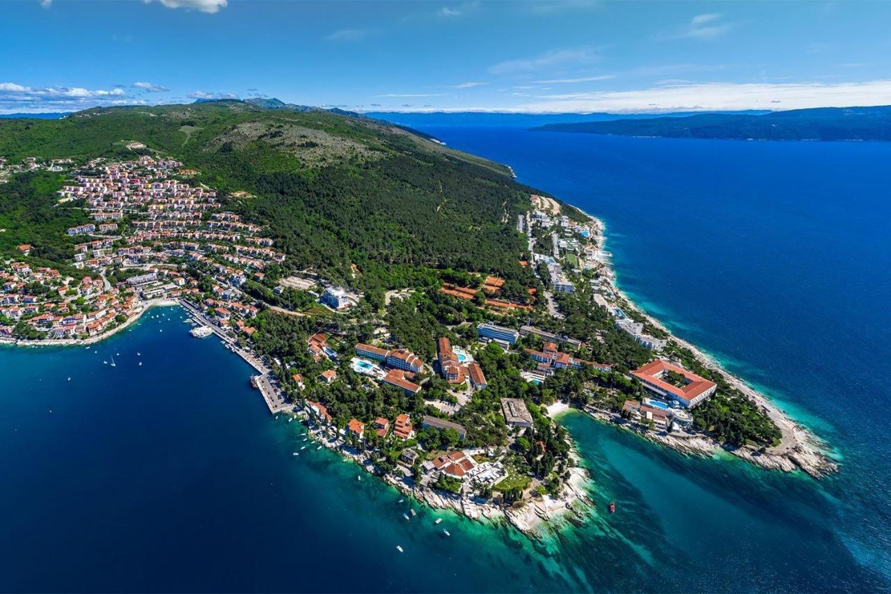 Apartments With A Parking Space Rabac, Labin - 7429 المظهر الخارجي الصورة