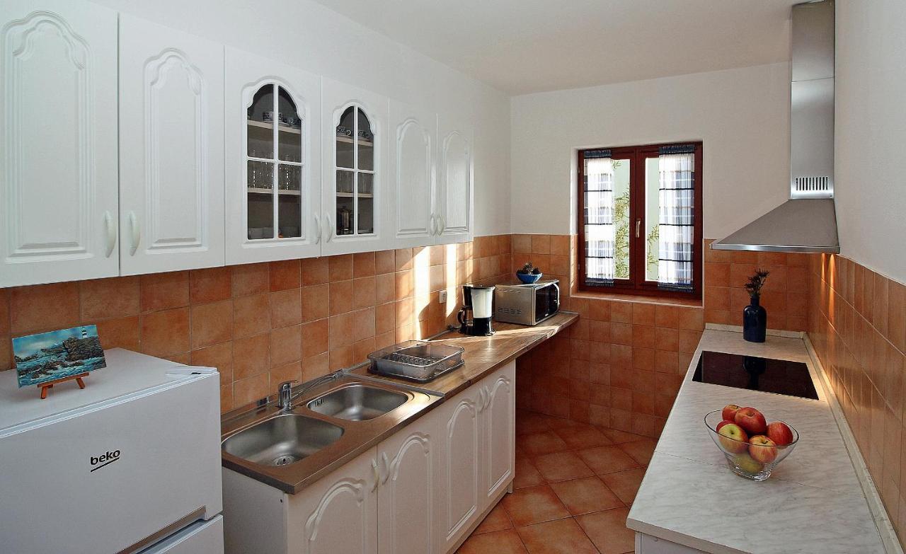 Apartments With A Parking Space Rabac, Labin - 7429 المظهر الخارجي الصورة