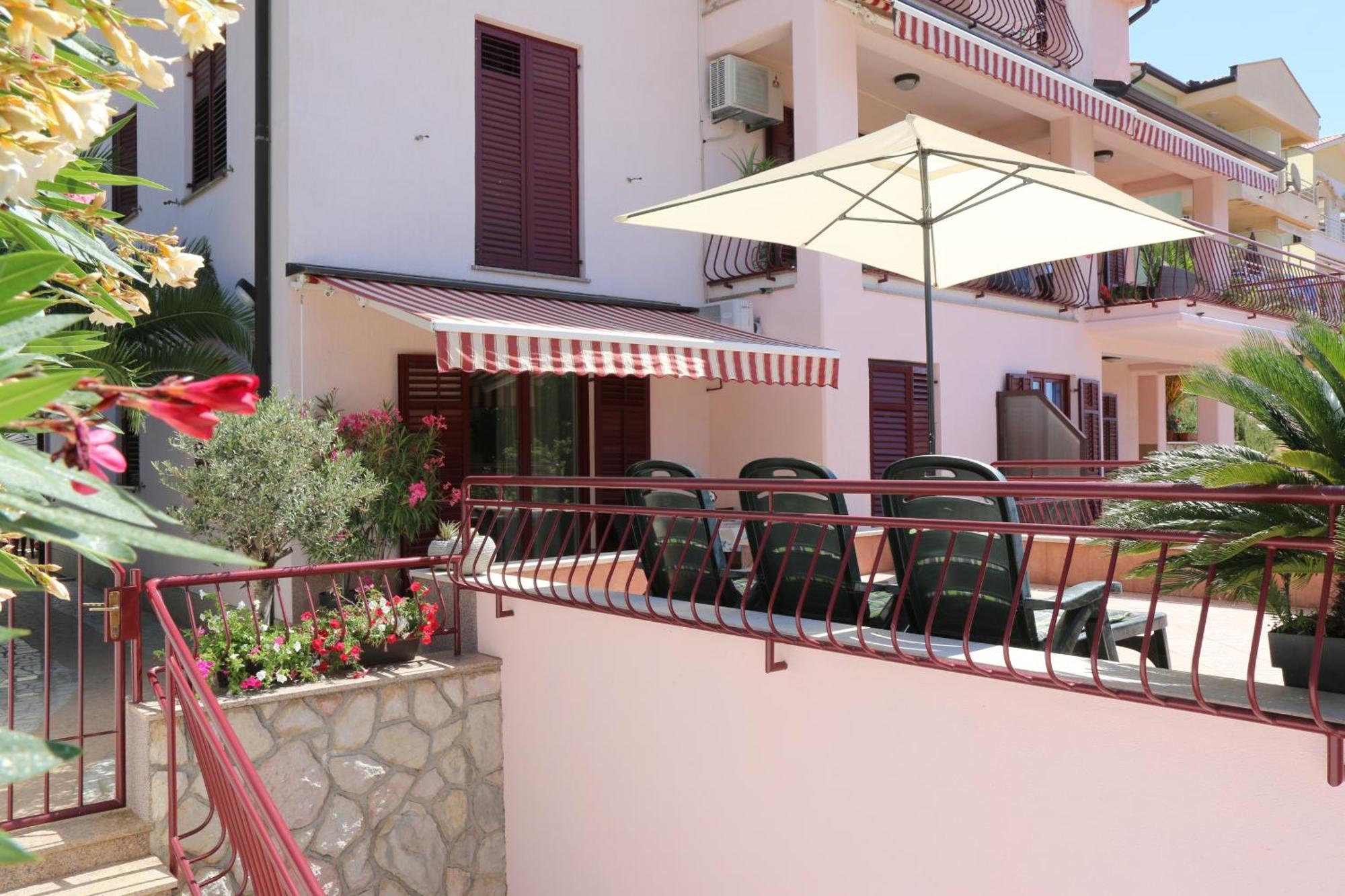 Apartments With A Parking Space Rabac, Labin - 7429 المظهر الخارجي الصورة
